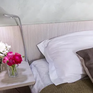 Hotel Dharma Boutique & ****